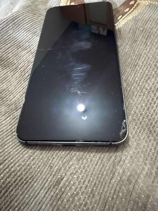 Samsung s22 8/128