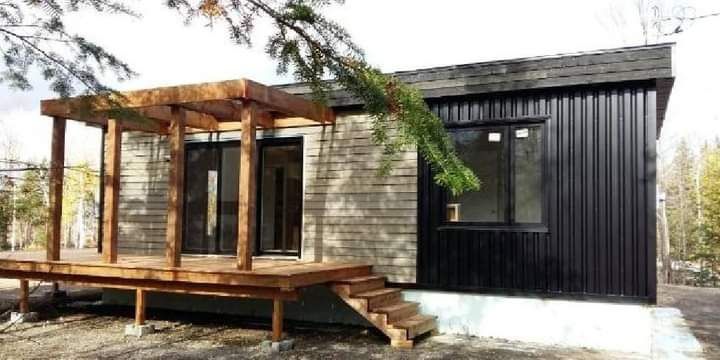 Case din lemn (grinzi chertate/structura) și mobilier gradina