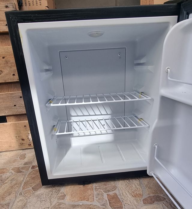 Мини хладилник Klarstein 38L