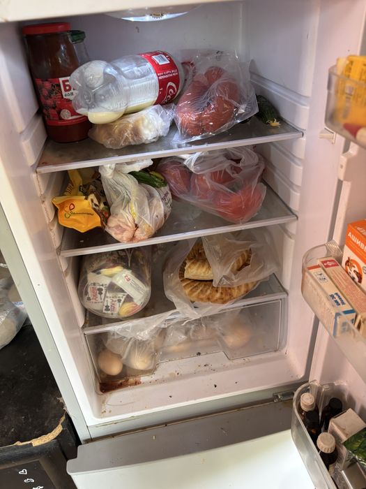 Продам Холодильник Б/У на Шубарсу