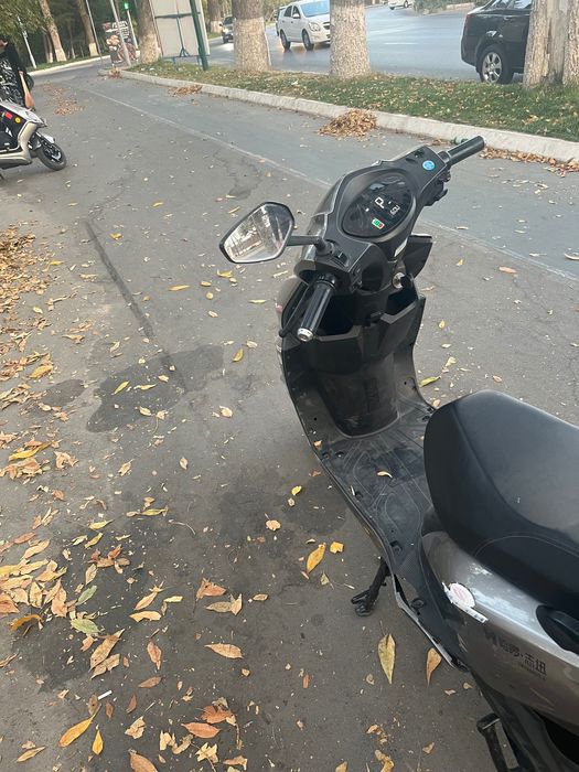Skuter sotiladi holati yaxshi