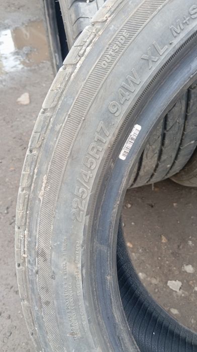 Продам летнее шины 225/45/17