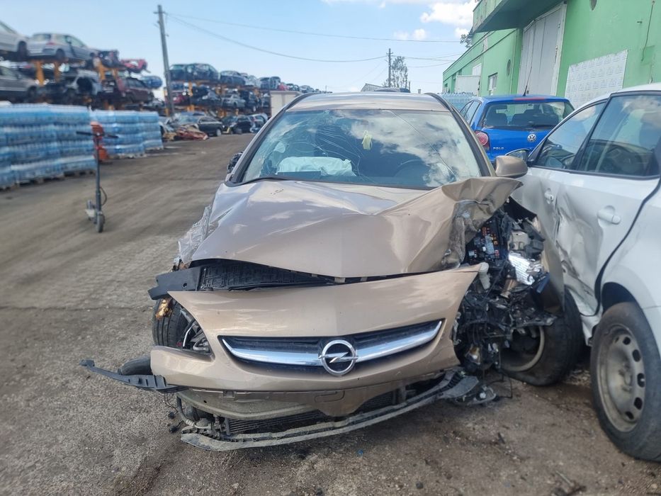 Tablou sigurante 13368652 Opel Astra J (2009 - 2012)