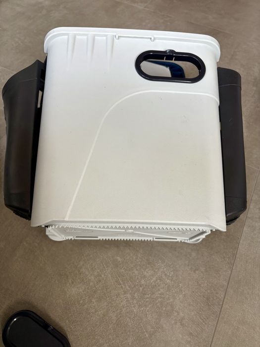 Ботуши Rapala с вградени шипове и куфар Salmo за зимен риболов