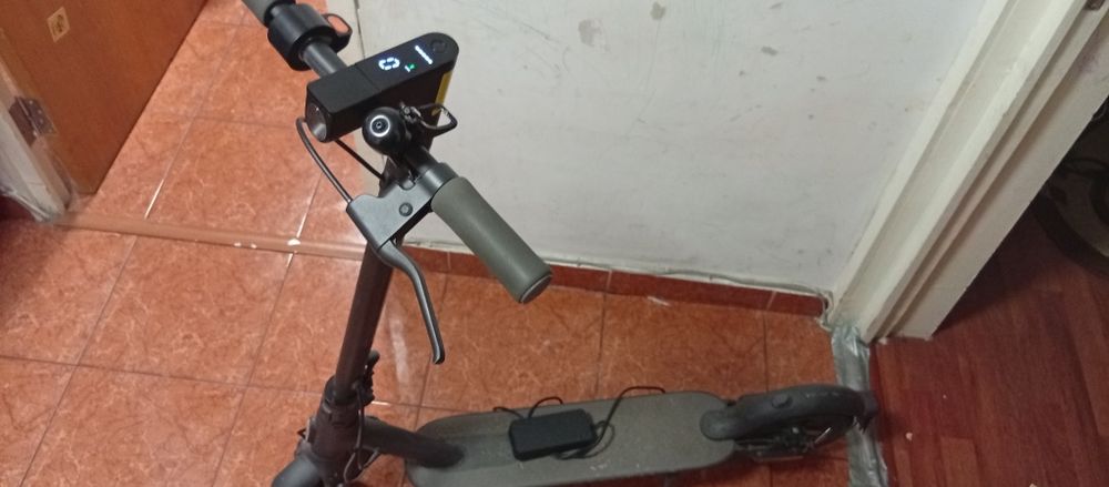 Vând trotineta electrica Xiaomi