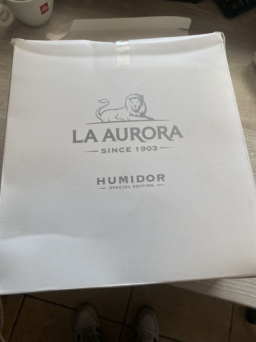 Хумидор за пури.