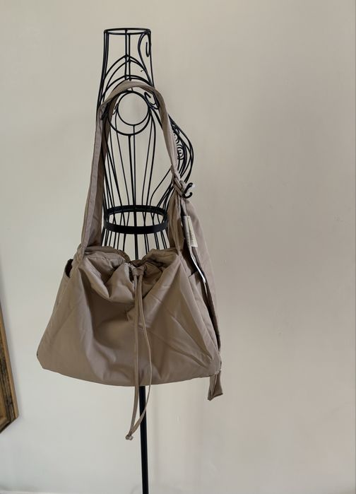 Geanta uniqlo superba