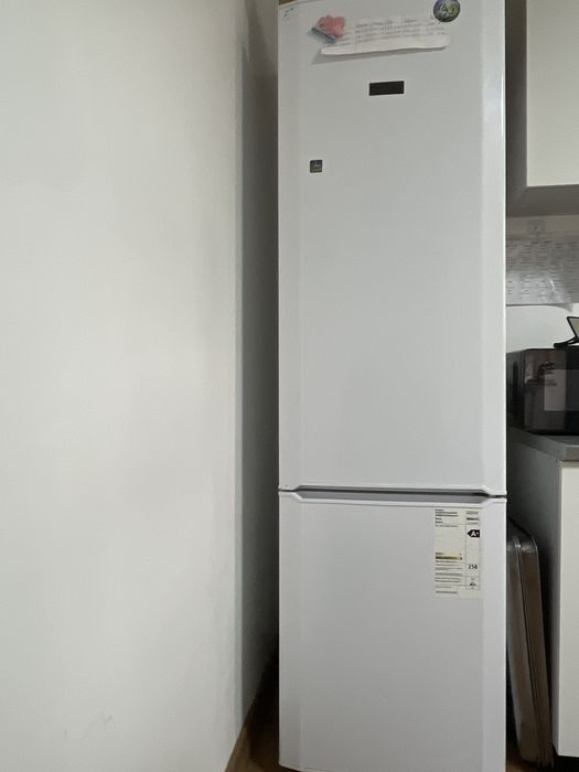 Продам холодильник beko