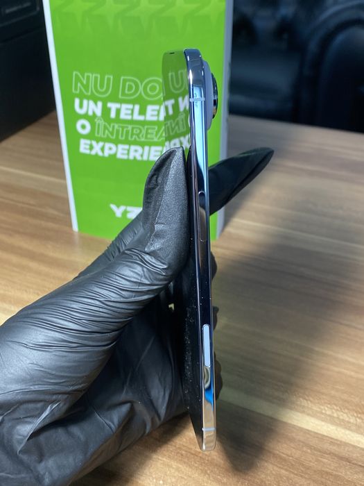 iPhone Air • 256 GB • Sky Blue