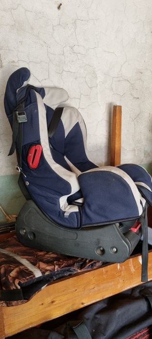 Детское кресло .