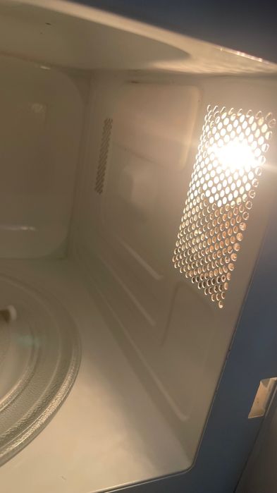 Продам микроволновку LG