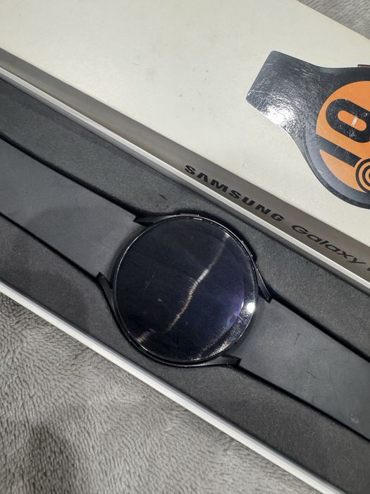 Продам часы galaxy watch 4 - 44mm