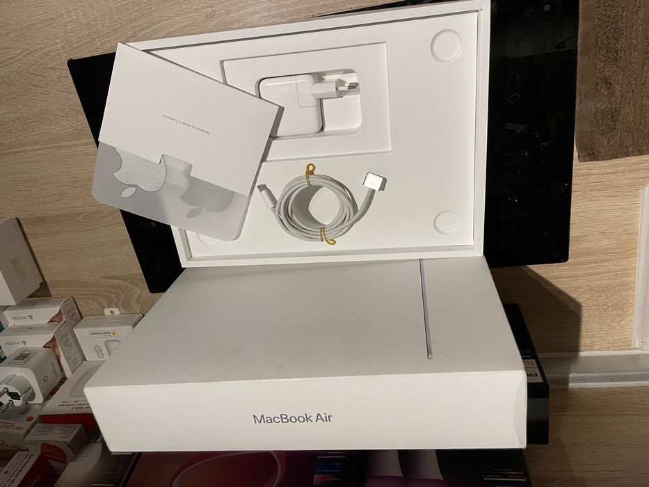 Apple macbook зарядно и кабел