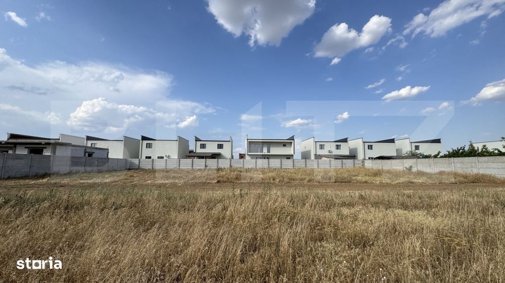 Parcela teren 735 mp, front 39 m, utilitati, zona Selgros