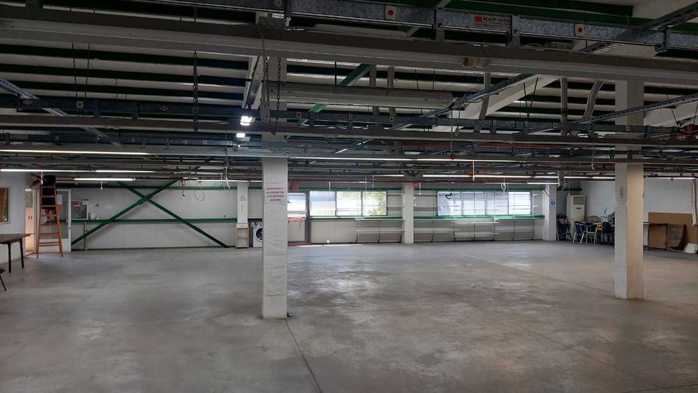Дава се под наем Промишлена сграда в Карлово - 4500 кв.м за 2308 € - Снимка #6