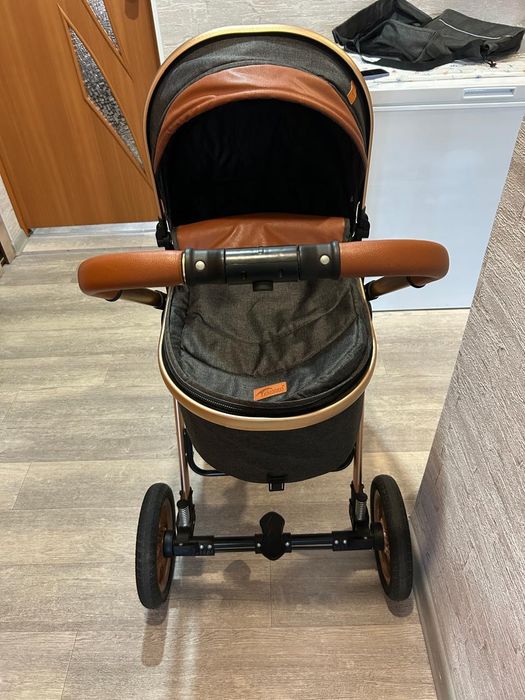 Продам детскую коляску