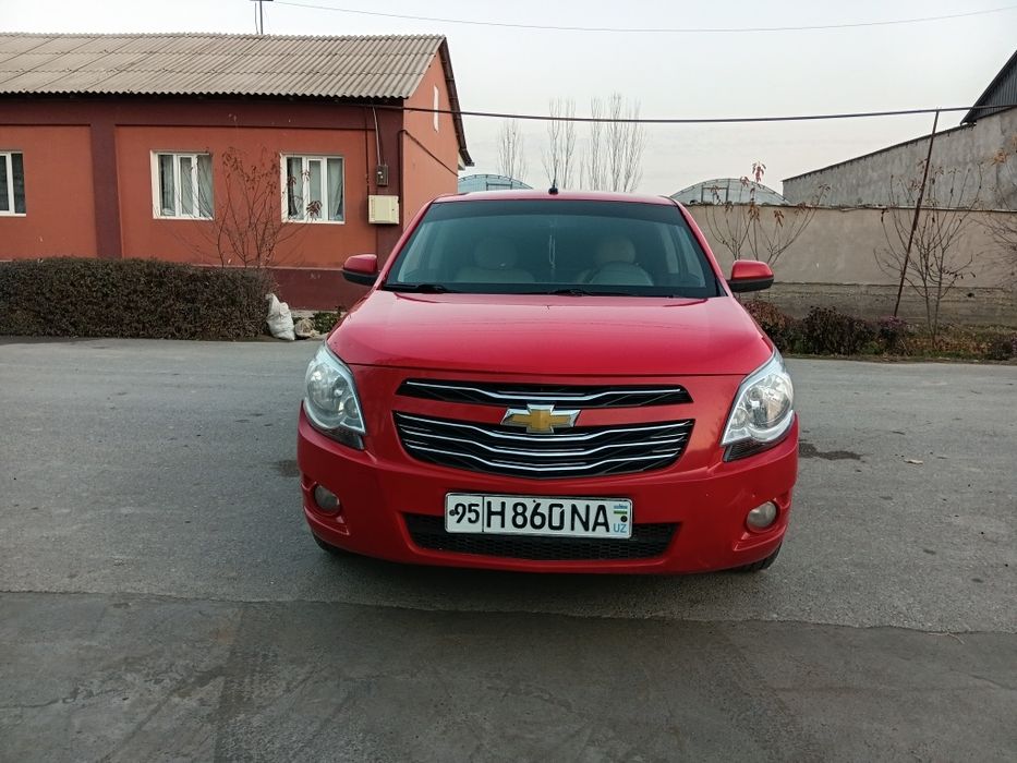 Koblt 3 pazisa  2012 prabek 380000 kiraska 2 eshikda bor ichiga otmaga