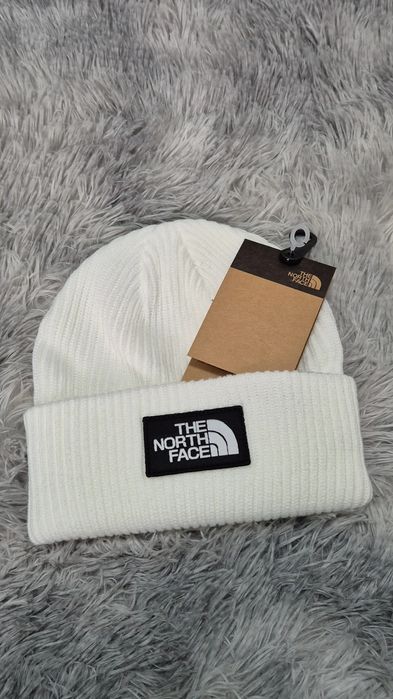 Caciula The North Face alba