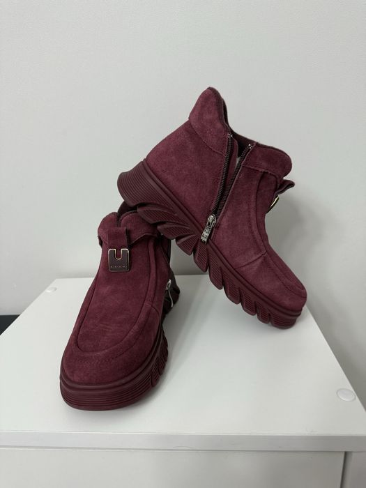 Продам ботинки зимние