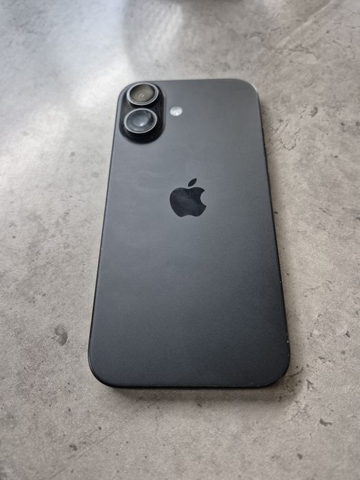 iPhone 16 ,pentru piese