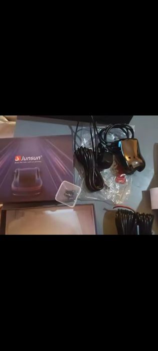 Set camere( față+ spate )  auto DVR  + card cadou  64 gb SIGILATE