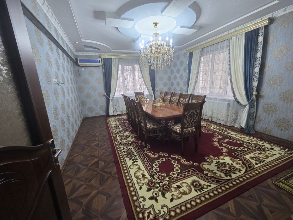 Сдаётся 5ти комнатная квартира на Эркин савдо