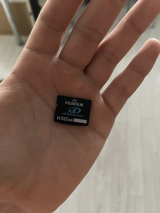 Продам карту памяти FujiFilm xD-Picture Card