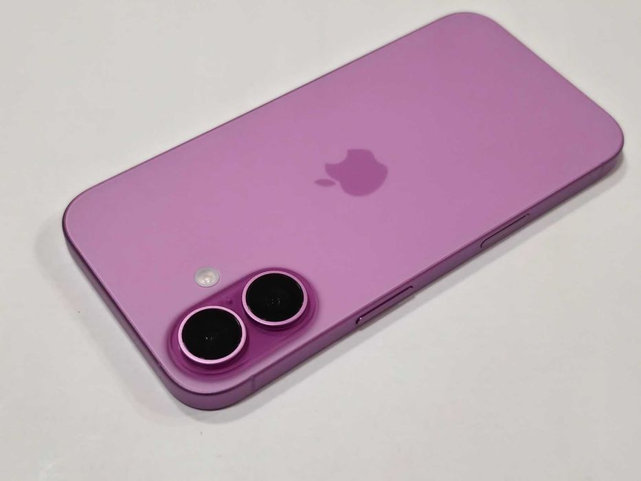 Apple iPhone 16, 128GB, 5G, Pink като нов