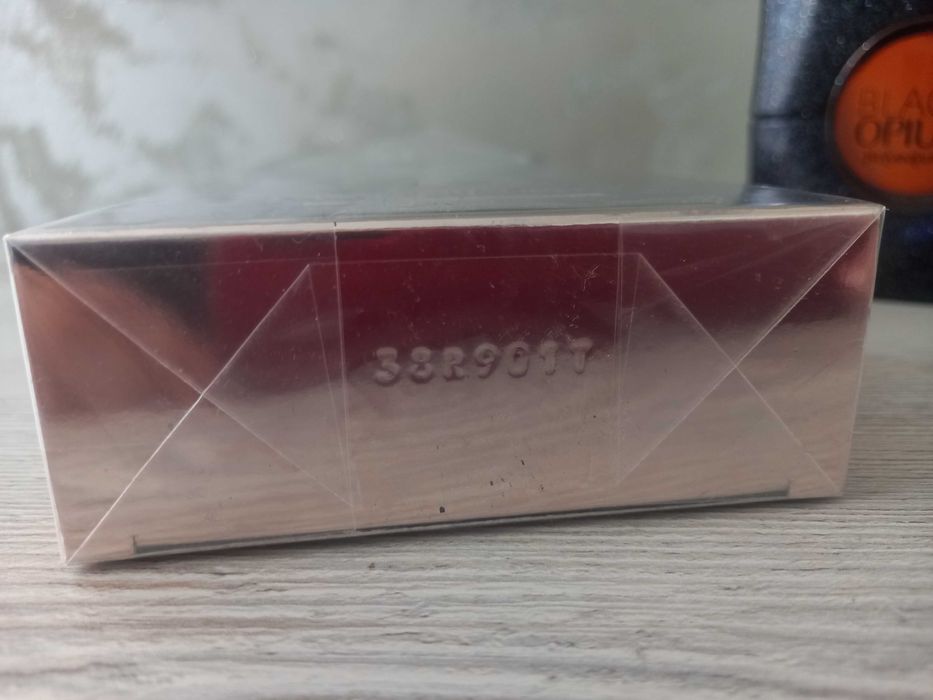 YVES SAINT LAURENT Black Opium парфюм 90мл.