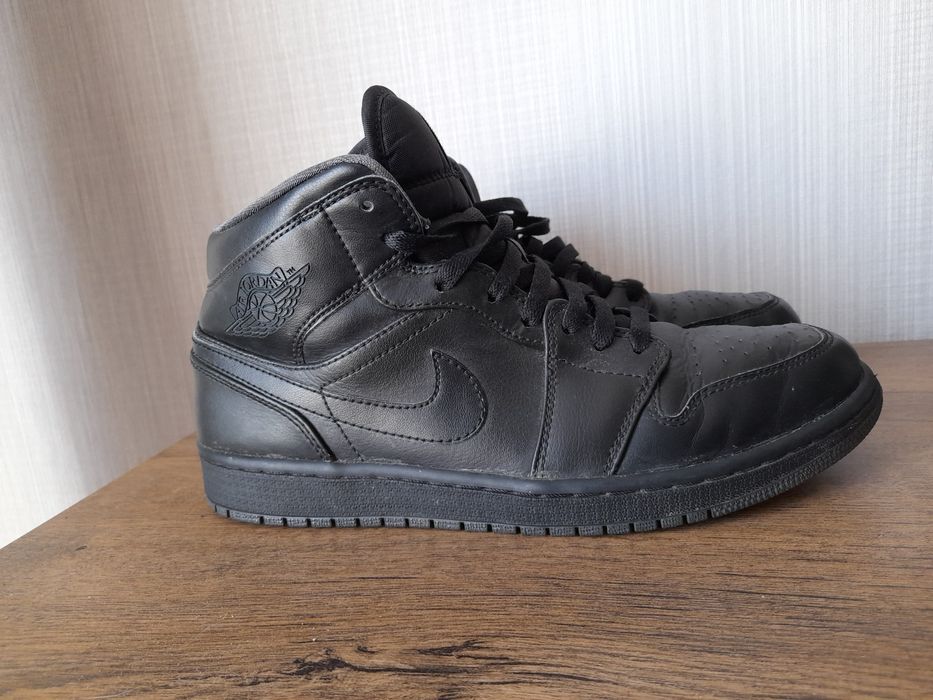 Jordan 1 Retro кецове 44 номер.