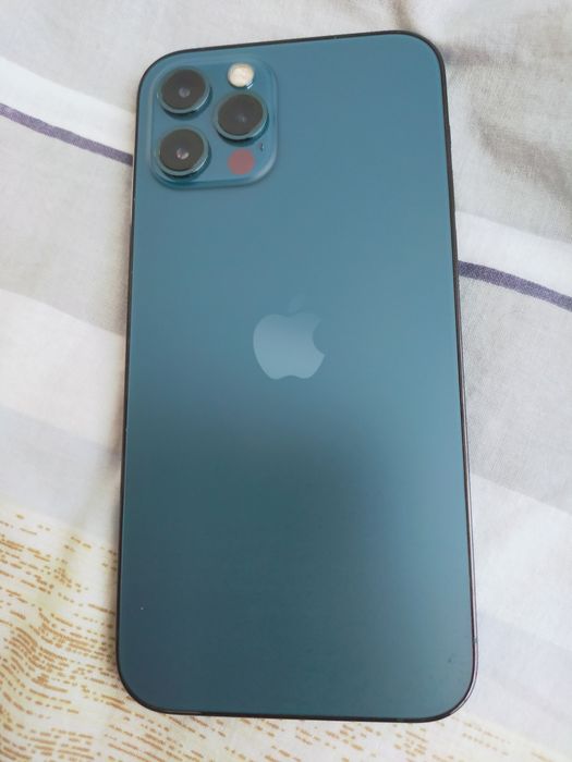 Продам iPhone 12 pro