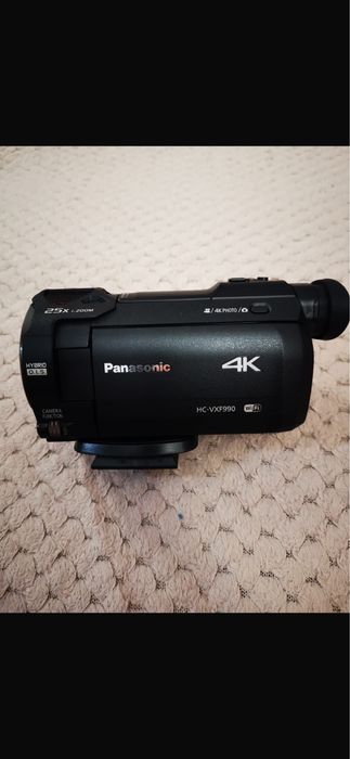 Panasonic HC-VXF990 4K Leica Dicomar – NEFOLOSITĂ, set complet