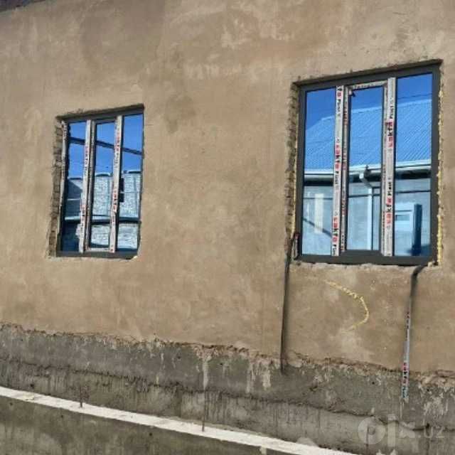 Plast eshik va romlar