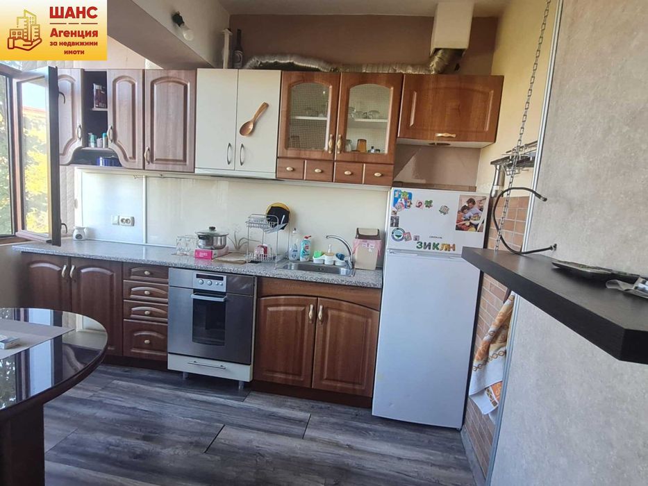 Продава се Двустаен апартамент в Плевен, Сторгозия - 62 кв.м за 1323 €/кв.м - Снимка #1