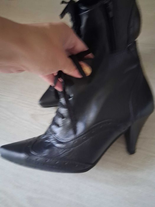 Нови боти от ест.кожа