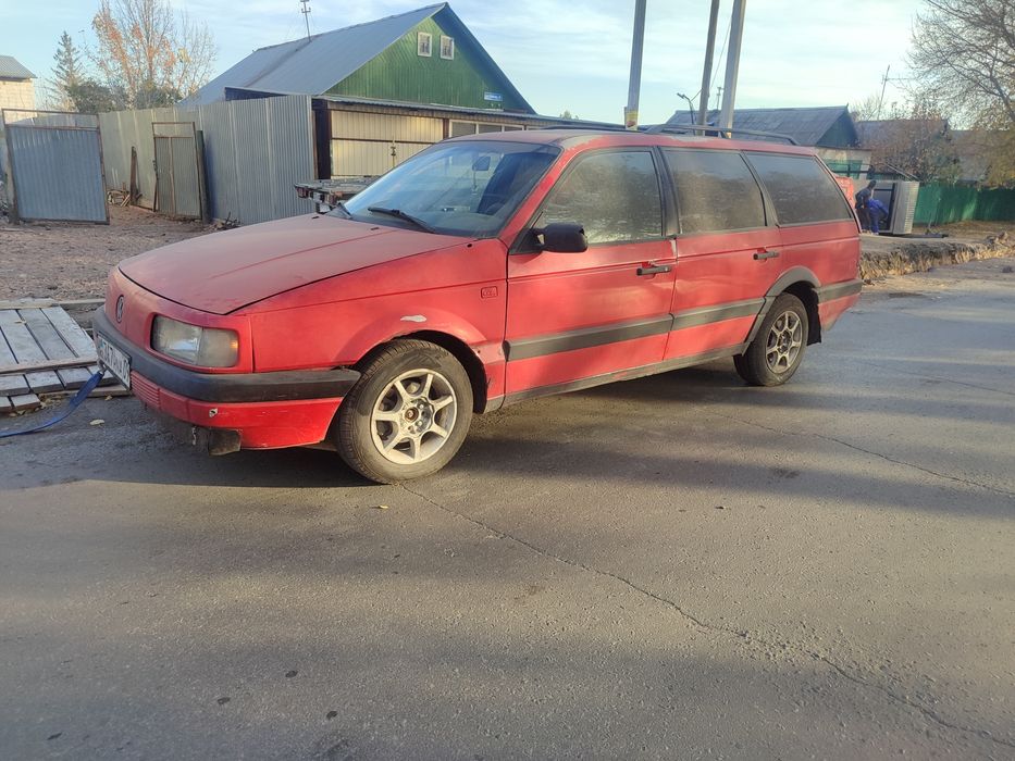 По запчастям продаётся пассат Б3 универсал