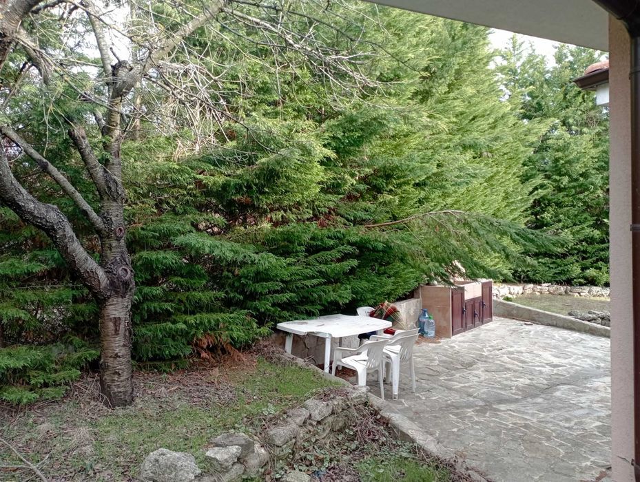 Дава се под наем Къща в Варна, Цветен квартал - 140 кв.м за 1200 € - Снимка #19