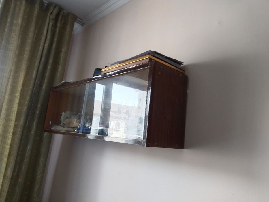 Продам книжную полку