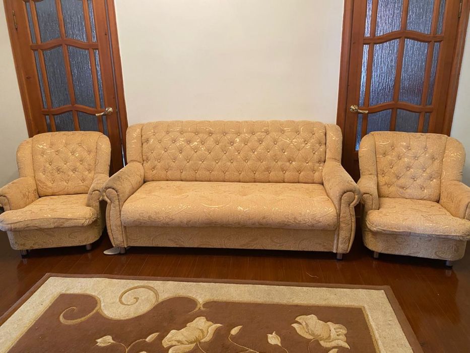 Диван для прихожей