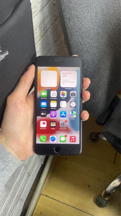 Продам iphone 7+