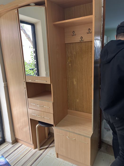 Мебель для дома , двери из дерева