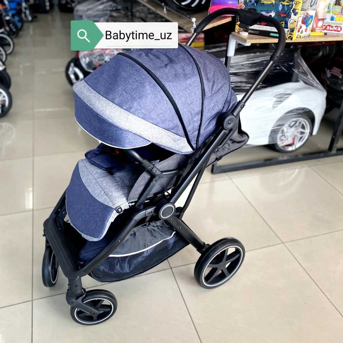 Новая коляска. Блок съёмный.