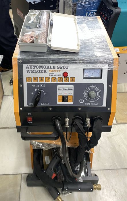Automoble spotweloer