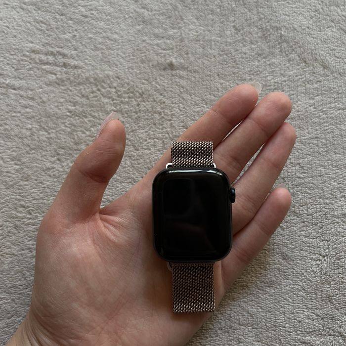 Часы Apple Watch черные с ремешком