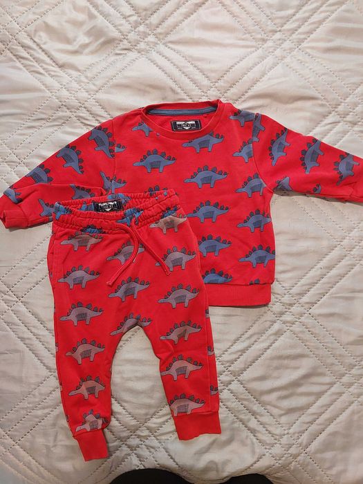 Детски анцуг Next,размер 82,в добро състояние.