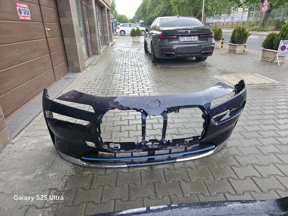 Предна и задна броня bmw i7