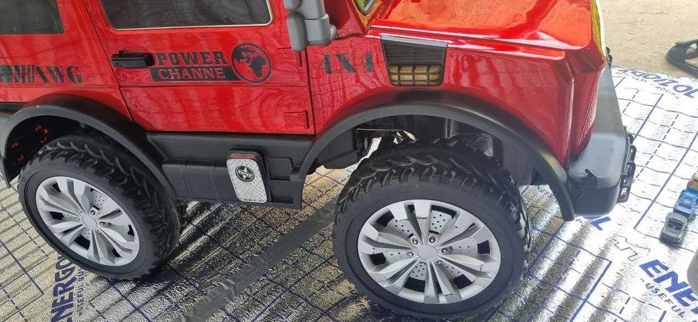 Детский электромобиль Mercedes-Benz G65 AMG