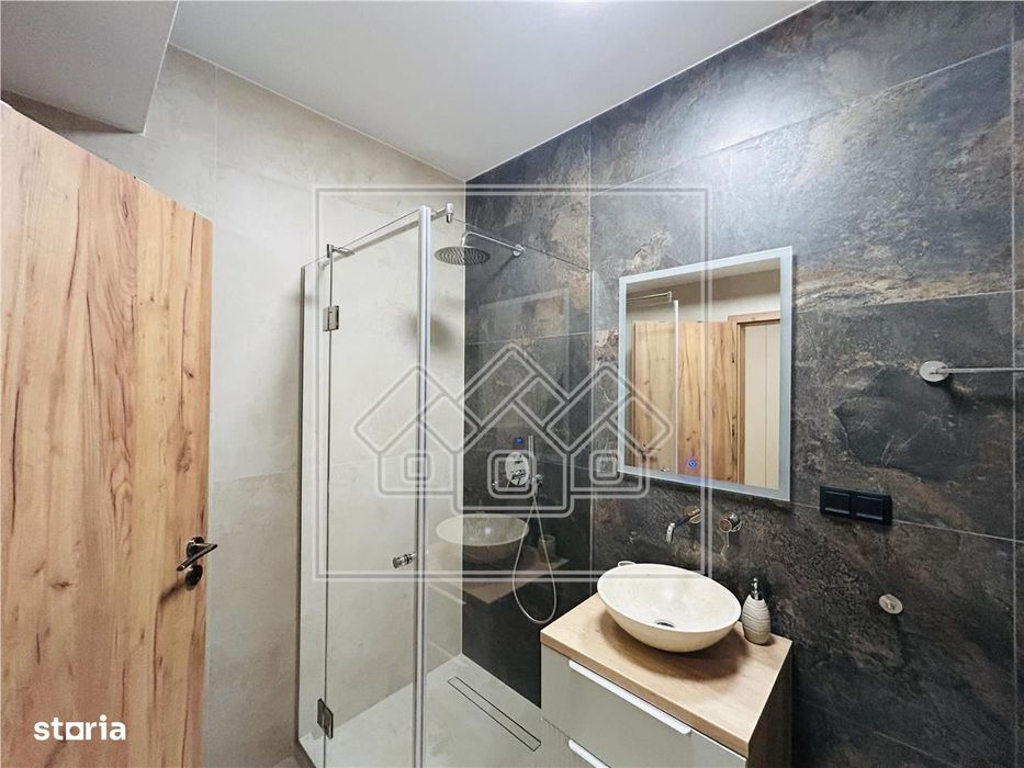 Ap la prima inchiriere, 2 camere, balcon - Zona Lazaret