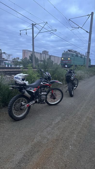 Продам эндуро 250