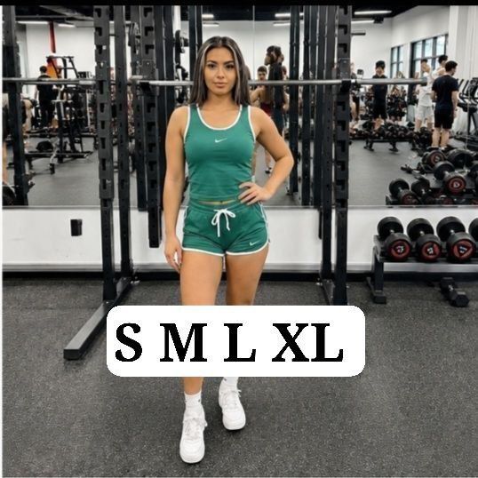 Compleu dama bbc cu licra 

S M L XL 

135 lei transportu gratuit până mâine